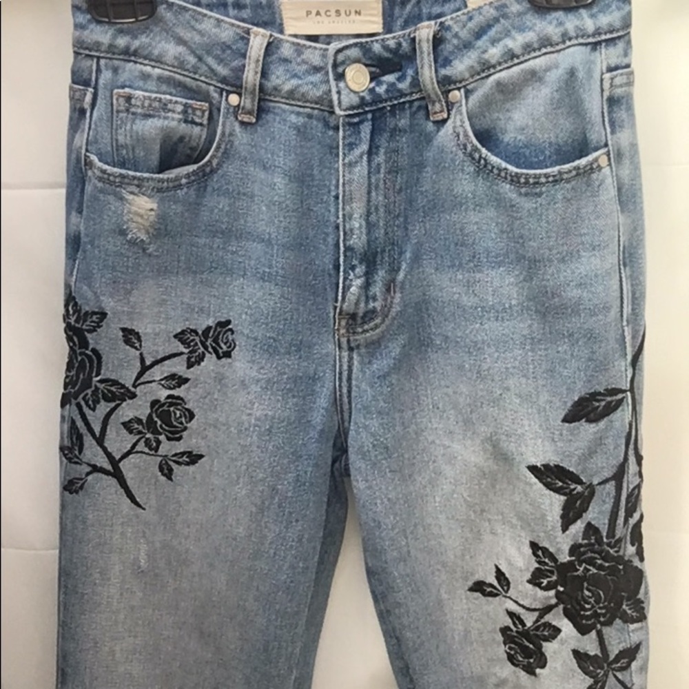 PacSun Floral Embroidered Distressed Denim Mom Jeans Elevated Modern Style - Picture 1 of 10